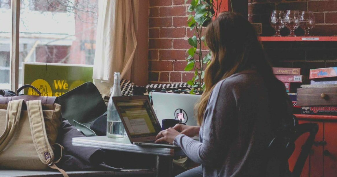 Course - Develop a Powerful Personal Brand - Lesson 4- Female Founder Space