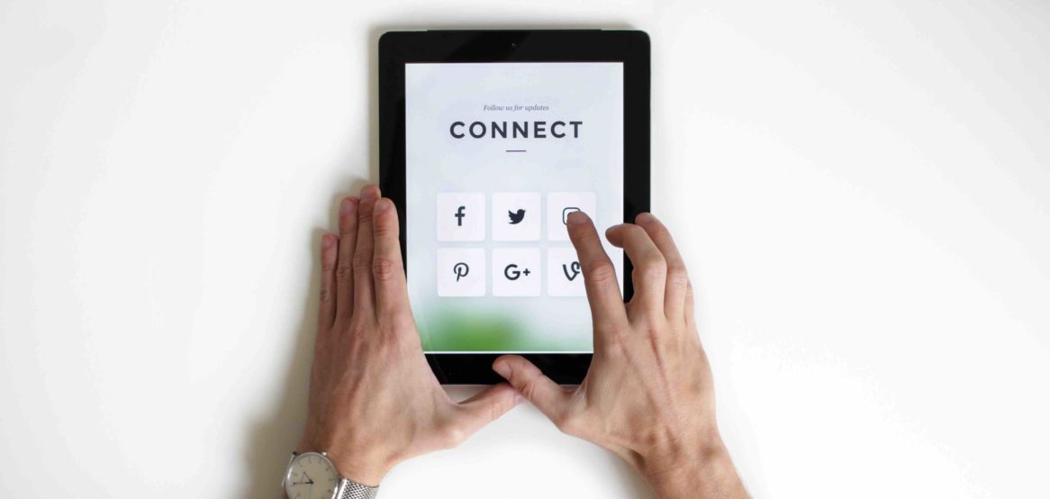Female Founder Space - Lesson 2 - 6 Steps to Build Your Social Media Presence