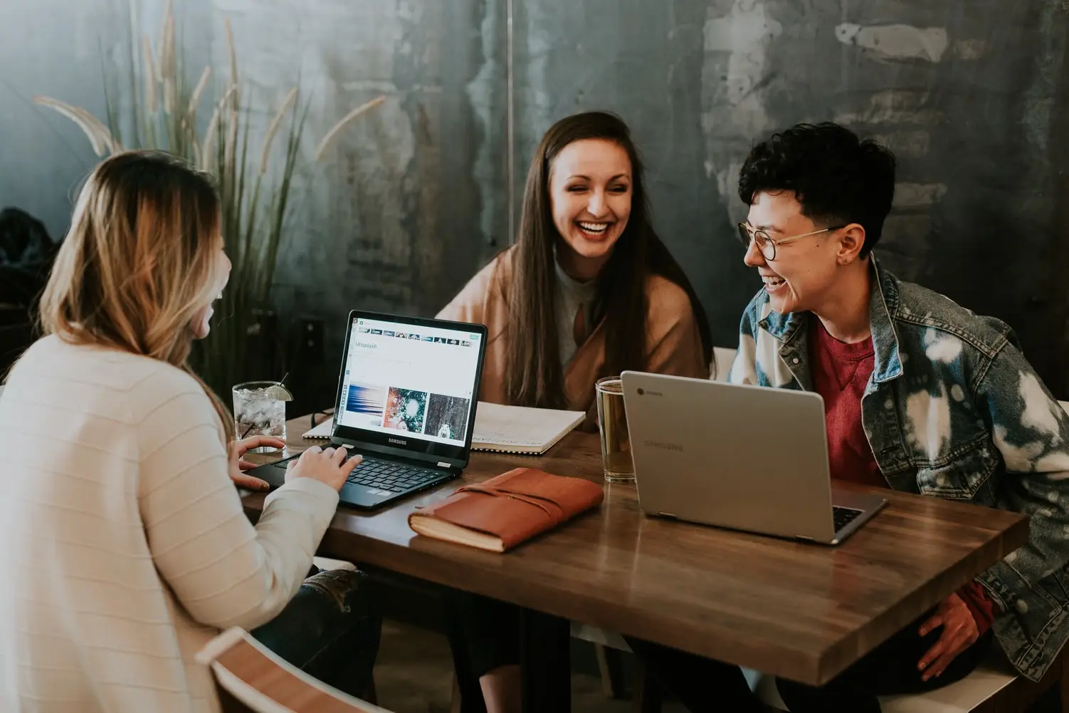 Female Founder - Why you should connect, collaborate and team up?