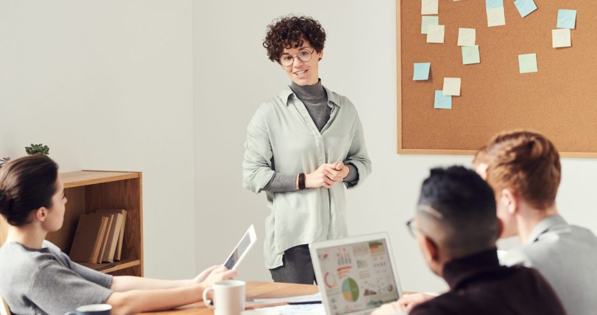 PitchlikeaPro-FemaleFounderSpace-SalesPitch