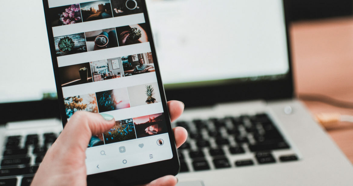 FemaleFounderSpace-BuildStartupBrand-SocialMedia