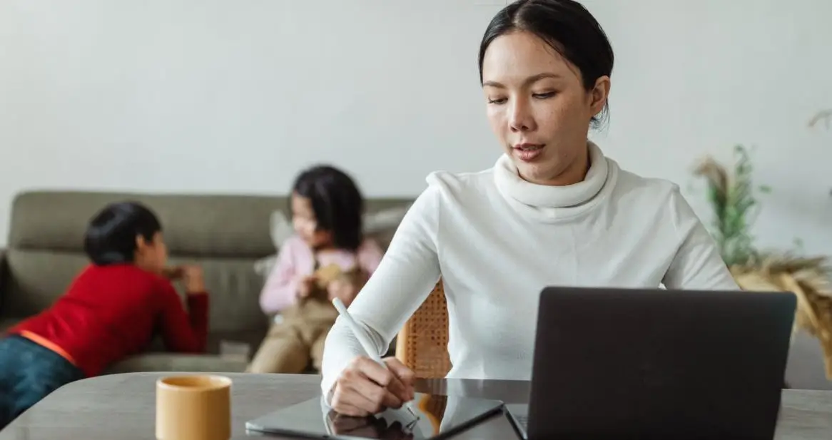 MakeitAsaMompreneur - FemaleFounderSpace-GrowYourBusiness